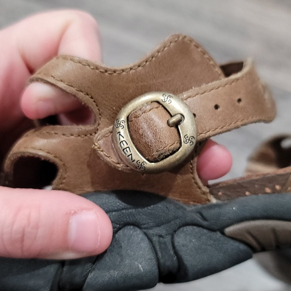 Keen Brown Strappy Sandals - Picture 10 of 13